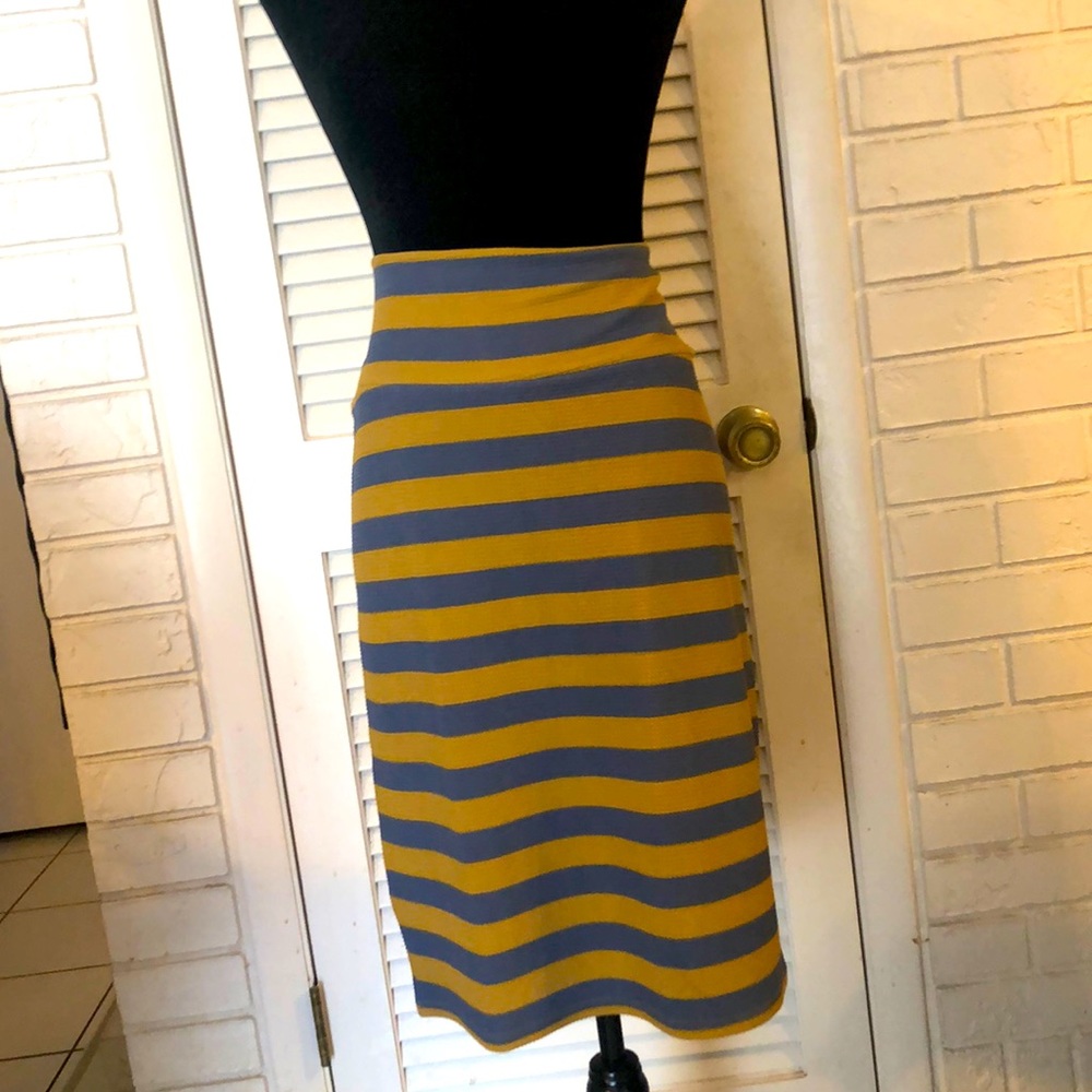 🆕Cassie pencil skirt by LulaRoe